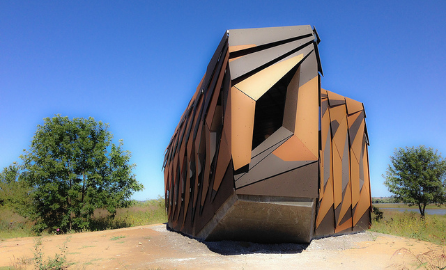 The Coolest Bird Blind You’ve Ever Seen and St. Louis As An Epicenter of Nature and Life