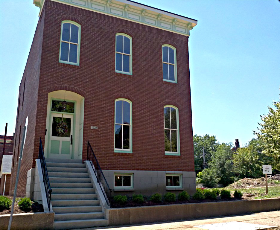New House in Lafayette Square is the First of Seven (1702 Carroll)