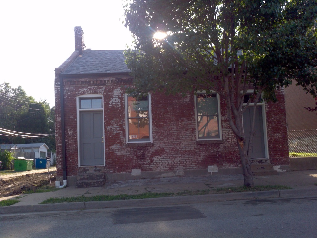 Benton Park Rehab Progressing (3339 Missouri)