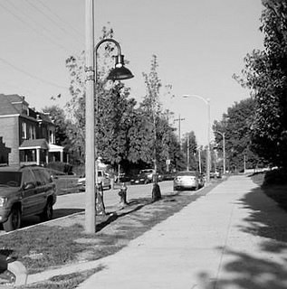O’Fallon Neighborhood Envisions Cobra Head Add-Ons for Better Pedestrian Lighting