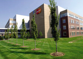 Considerable Renovation Project At MasterCard Headquarters Includes Shrinking Workstations
