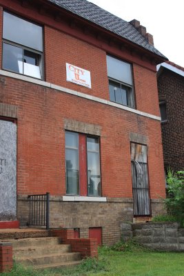 St. Louis City Threatens to Fine Negligent Vacant Building Owners 12 Lattes!