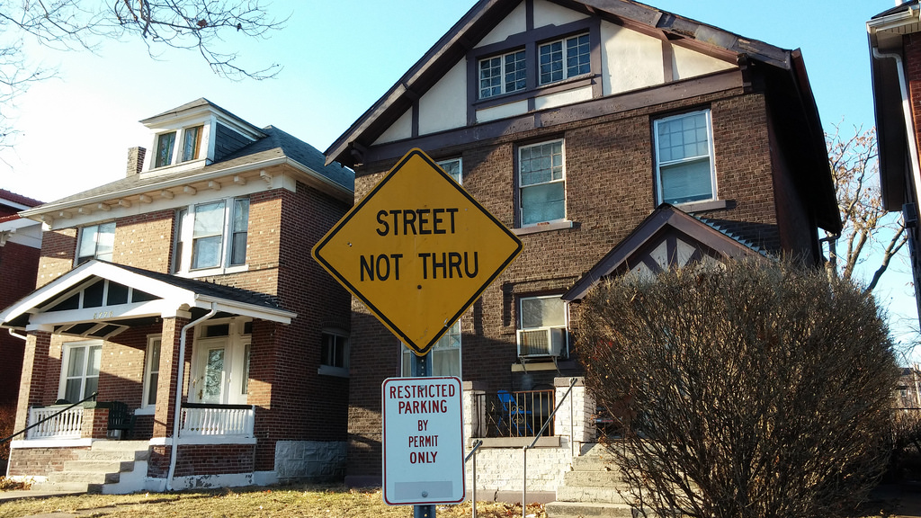 Street not Thru: The Cul-De-Sacking of St. Louis