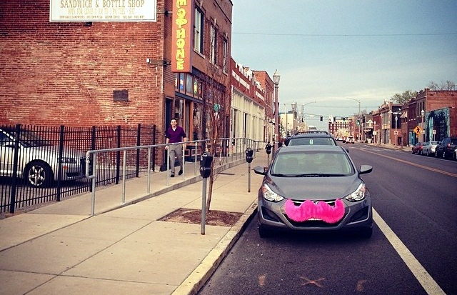 Lyft Launches in St. Louis, Meets Opposition from City, Taxicab Commission