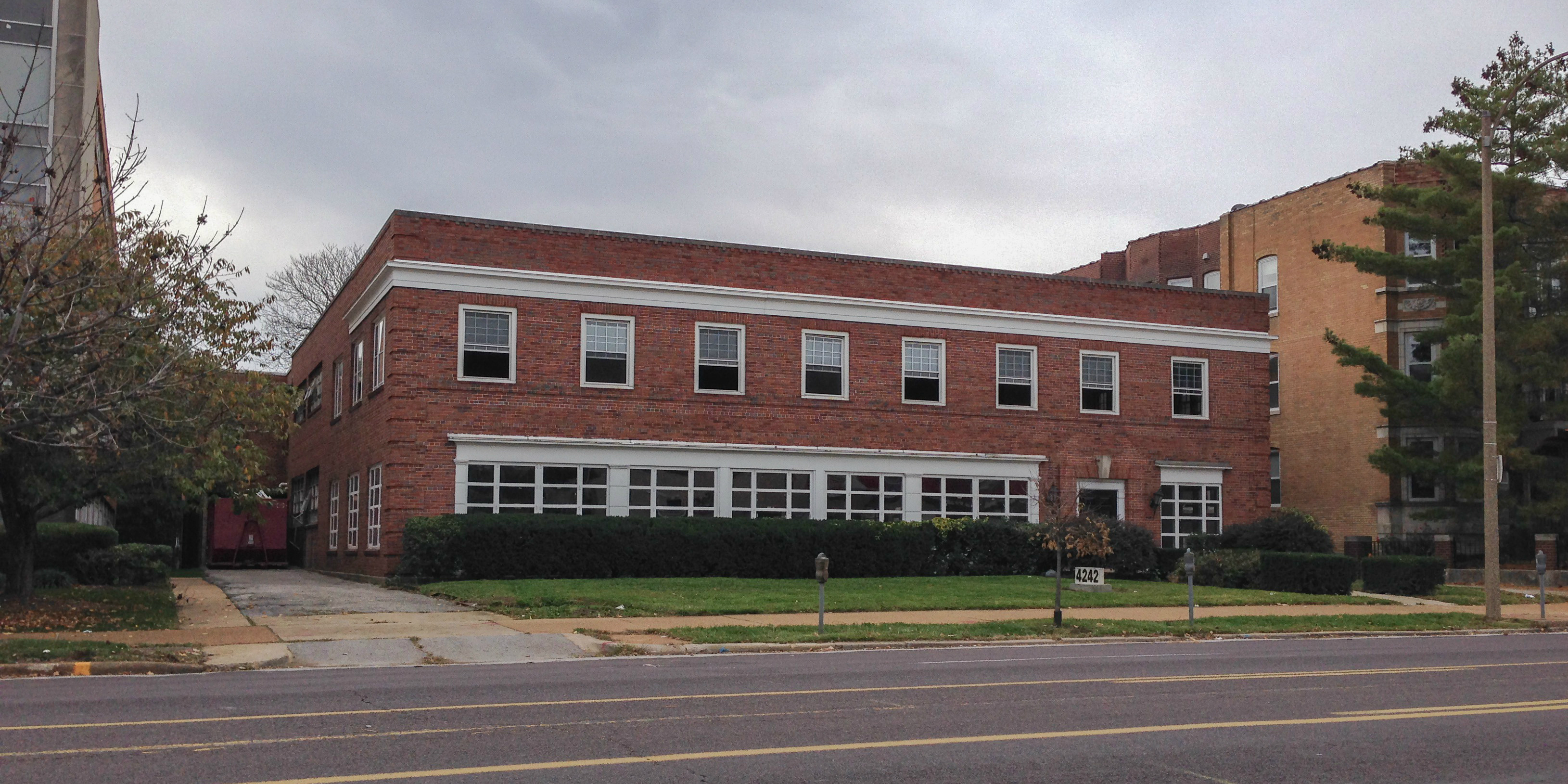 4242 Lindell Boulevard - St. Louis, MO