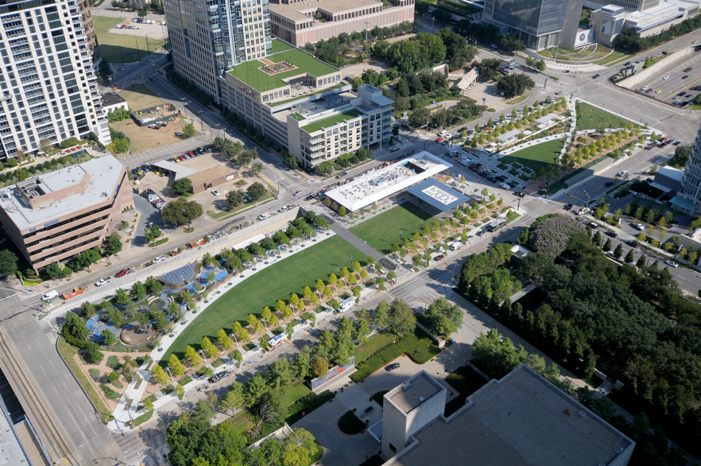 7295790-bx4gud3-KlydeWarrenPark_Dallas_002