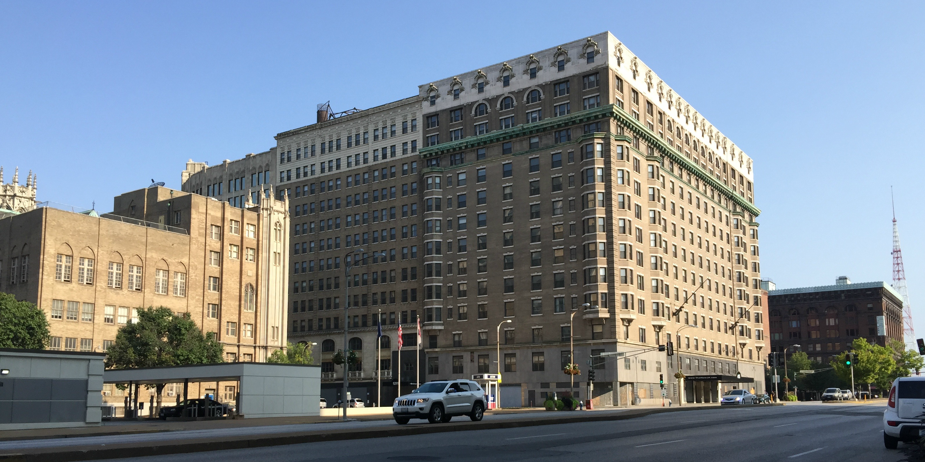 Vacant 500K SF Jefferson Arms Building Under Contract