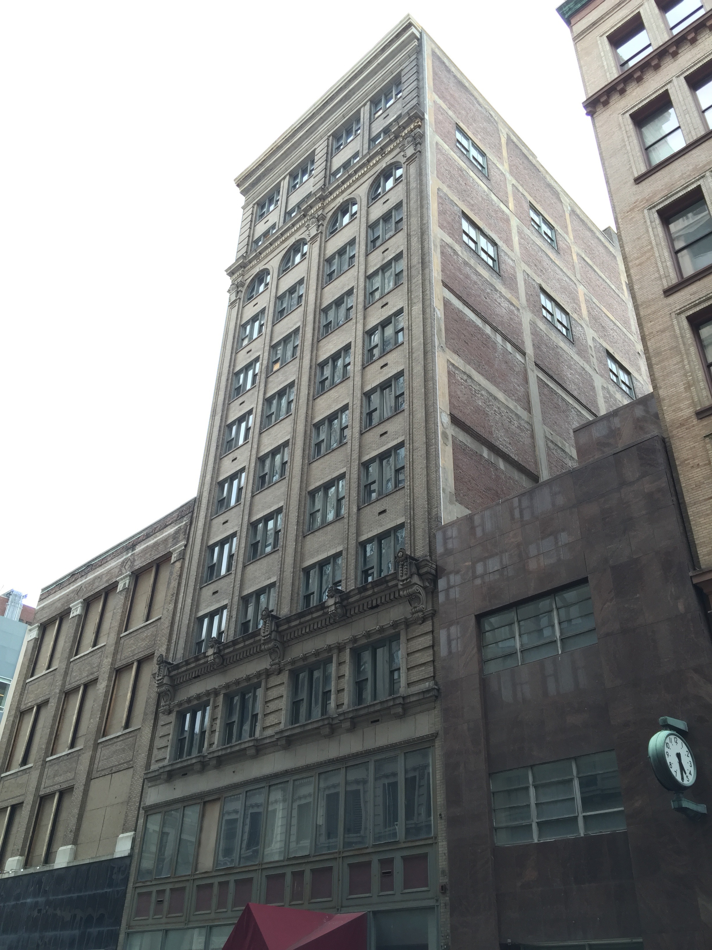 Locust Street_downtown STL