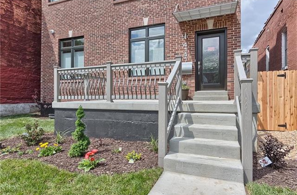 4141 Chouteau 1