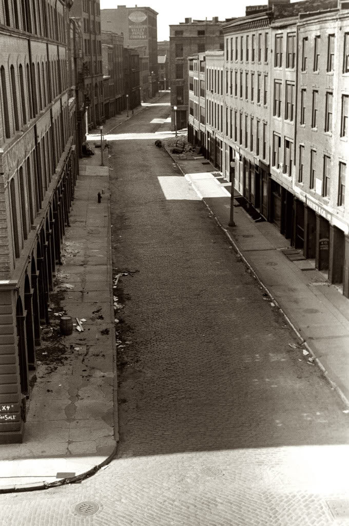 st-louis-riverfront-before-clearance_8904995691_o