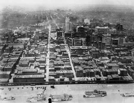 st-louis-riverfront-before-clearance_8905612148_o