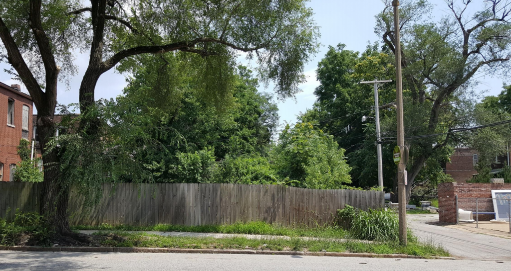 4398 Chouteau_11
