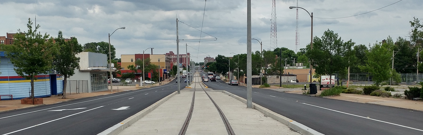 Loop Trolley Corridor Photo Tour: Delmar East of Des Peres