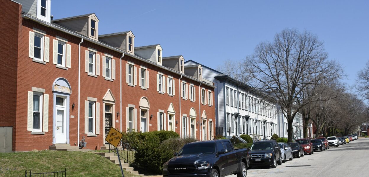 Groth Guide to The Gate District