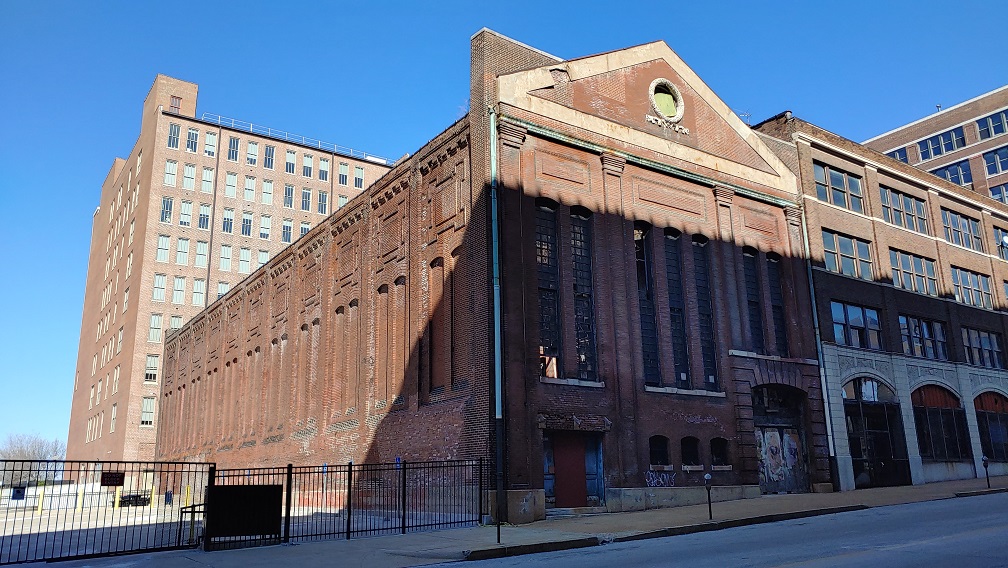 1711 Locust has a new owner