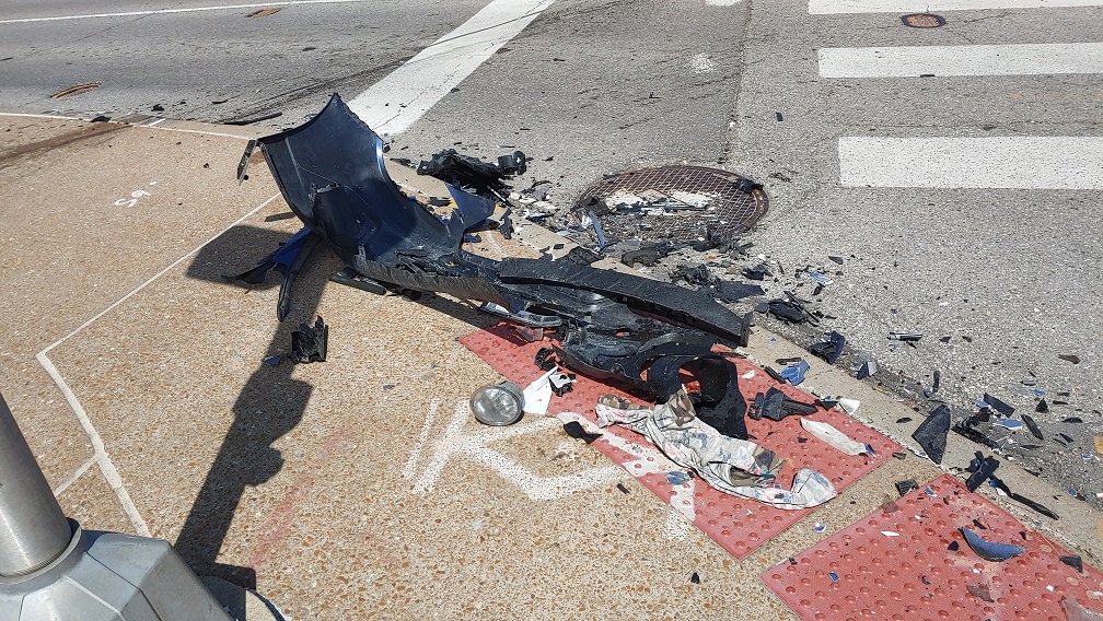 Bollards at Skinker and Forest Park Parkway Needed