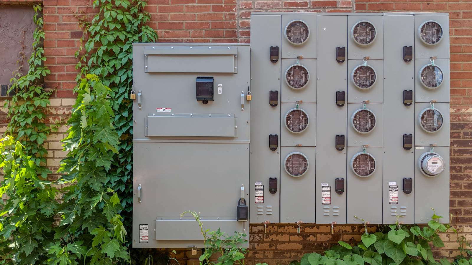 Utility Smart Meters May be Leaving Consumer Information Vulnerable